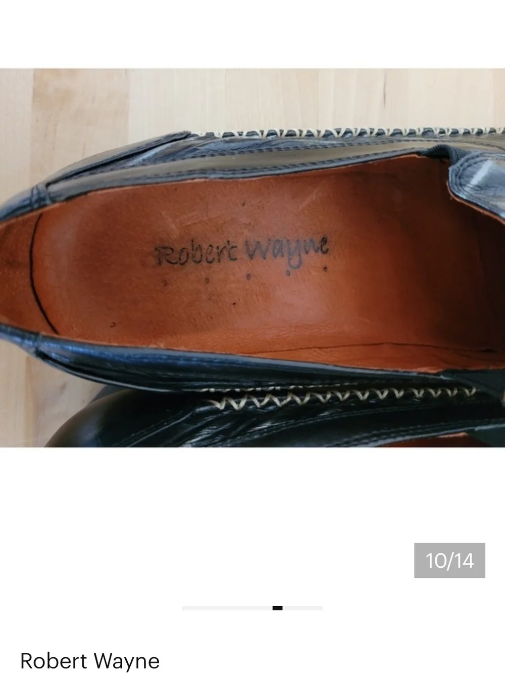 Robert Wayne distinct chevron